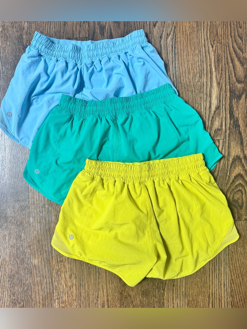 Lululemon hotty hot athletic running workout green neon yellow blue shorts lot